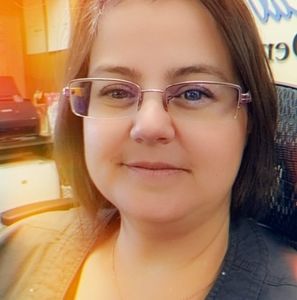 Meet your Posher, Kari